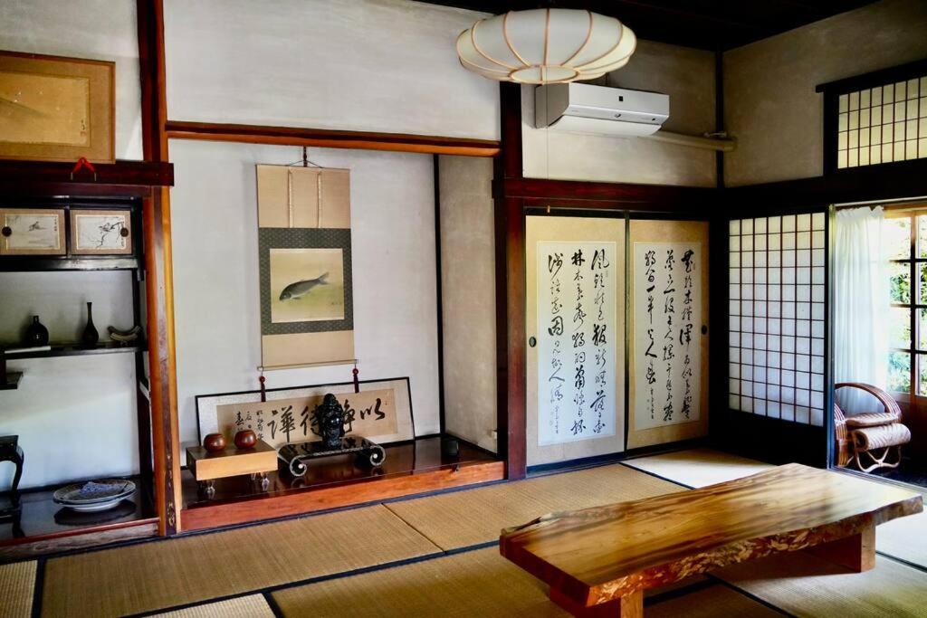 佐渡市佐渡島に残る築130年の伝統的な古民家｜東夢别墅 外观 照片