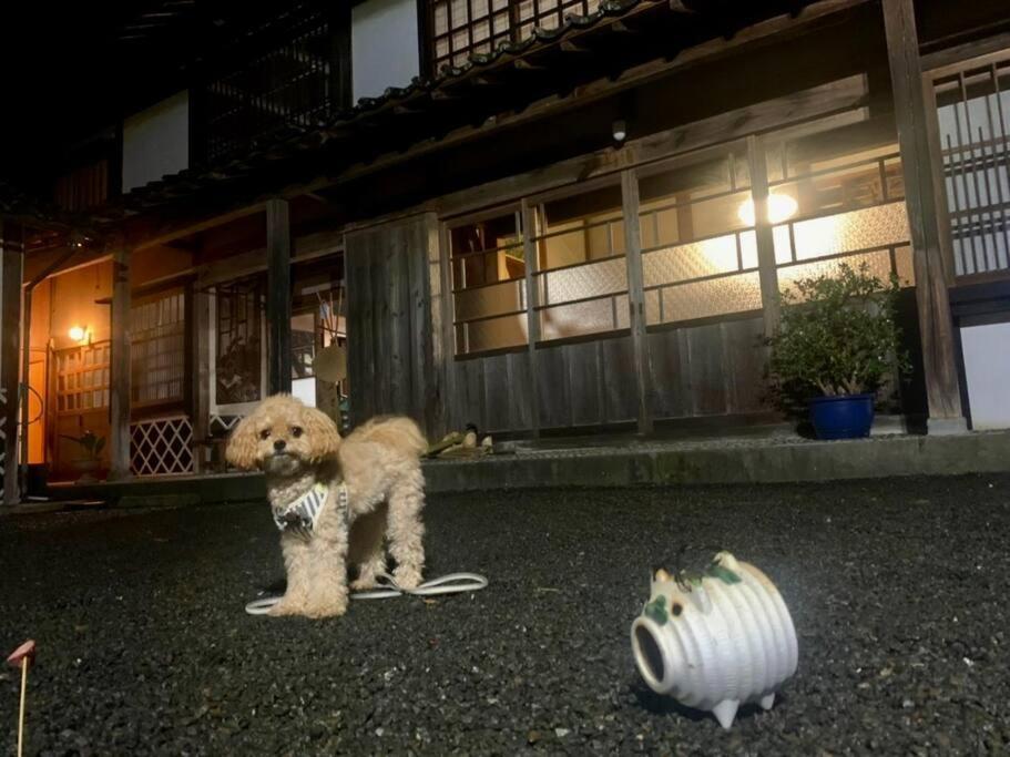 佐渡市佐渡島に残る築130年の伝統的な古民家｜東夢别墅 外观 照片