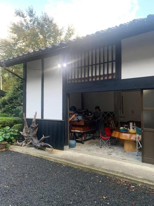 佐渡市佐渡島に残る築130年の伝統的な古民家｜東夢别墅 外观 照片